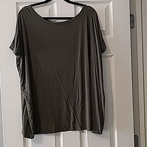 Army green piko shirt